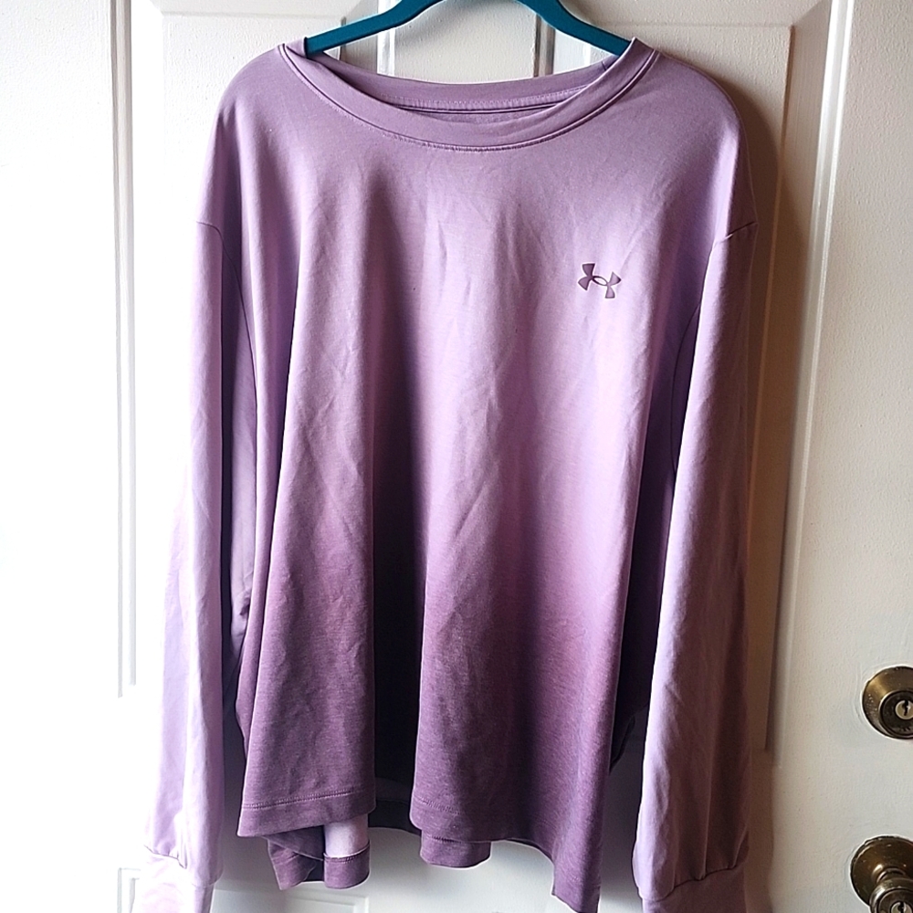Under Armor long sleeve shirt